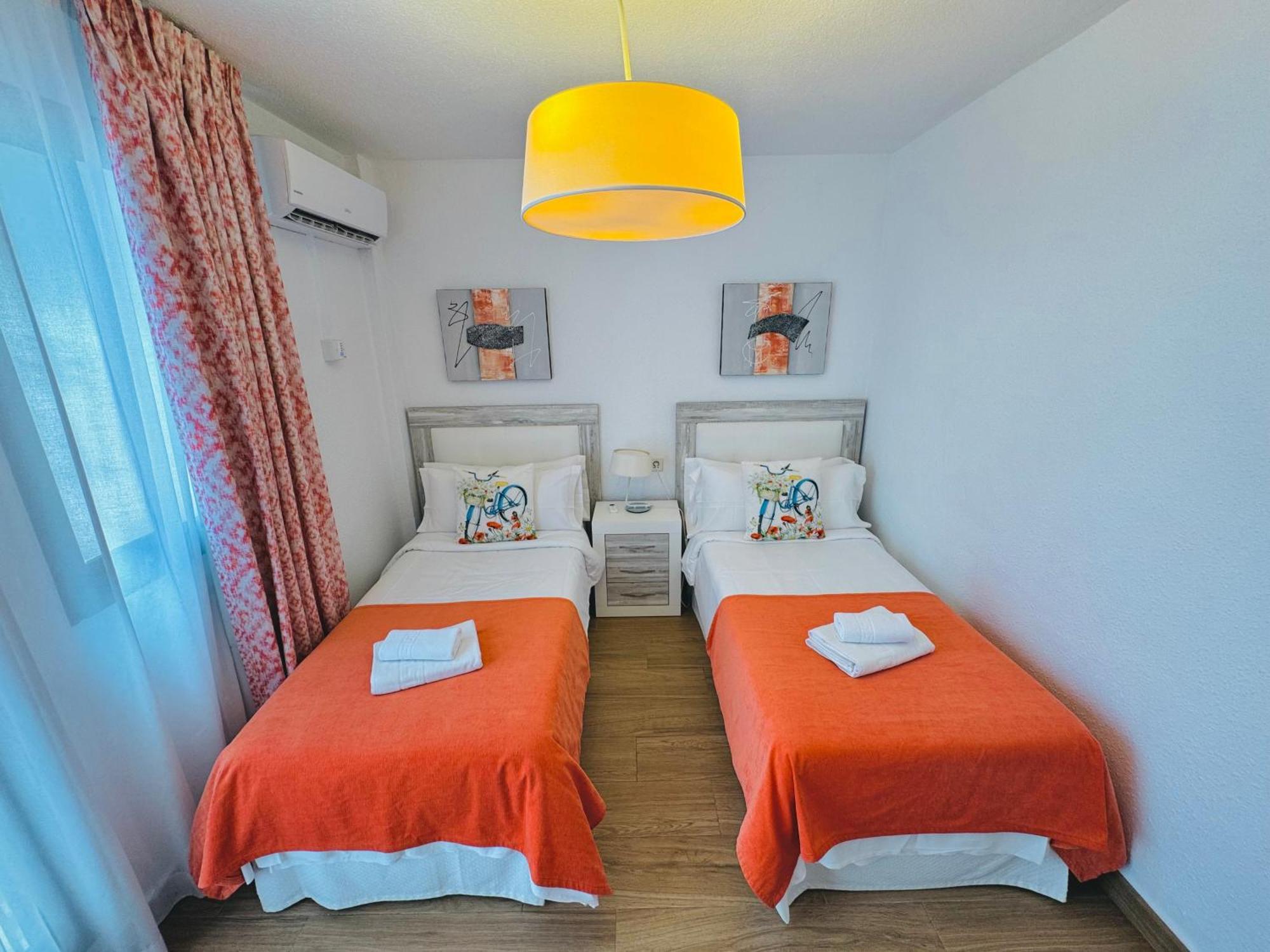 Pueblo Evita Premium Suites Benalmádena Buitenkant foto