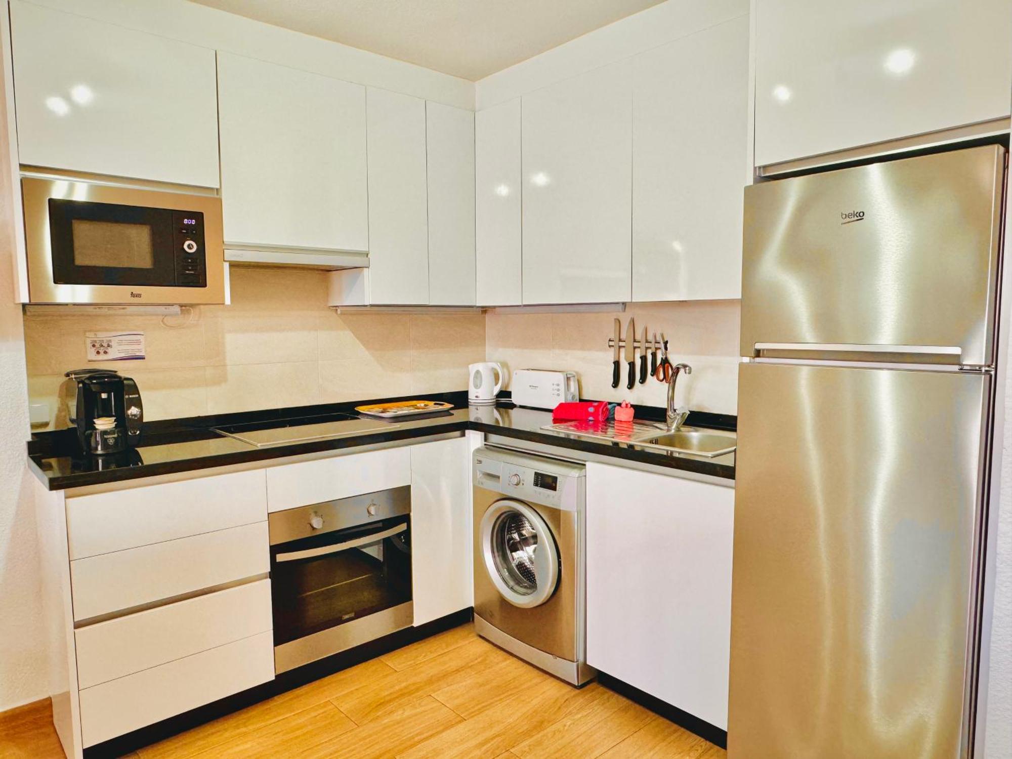 Pueblo Evita Premium Suites Benalmádena Buitenkant foto