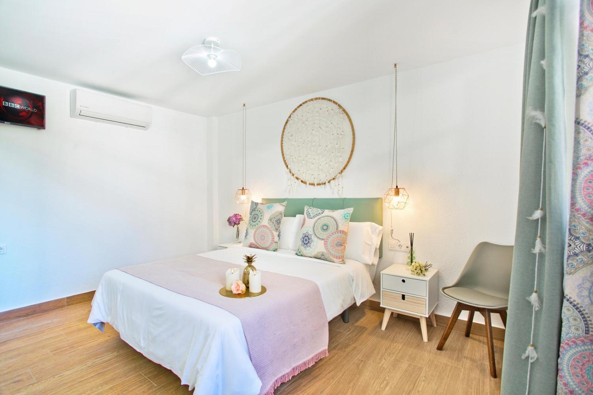 Pueblo Evita Premium Suites Benalmádena Buitenkant foto