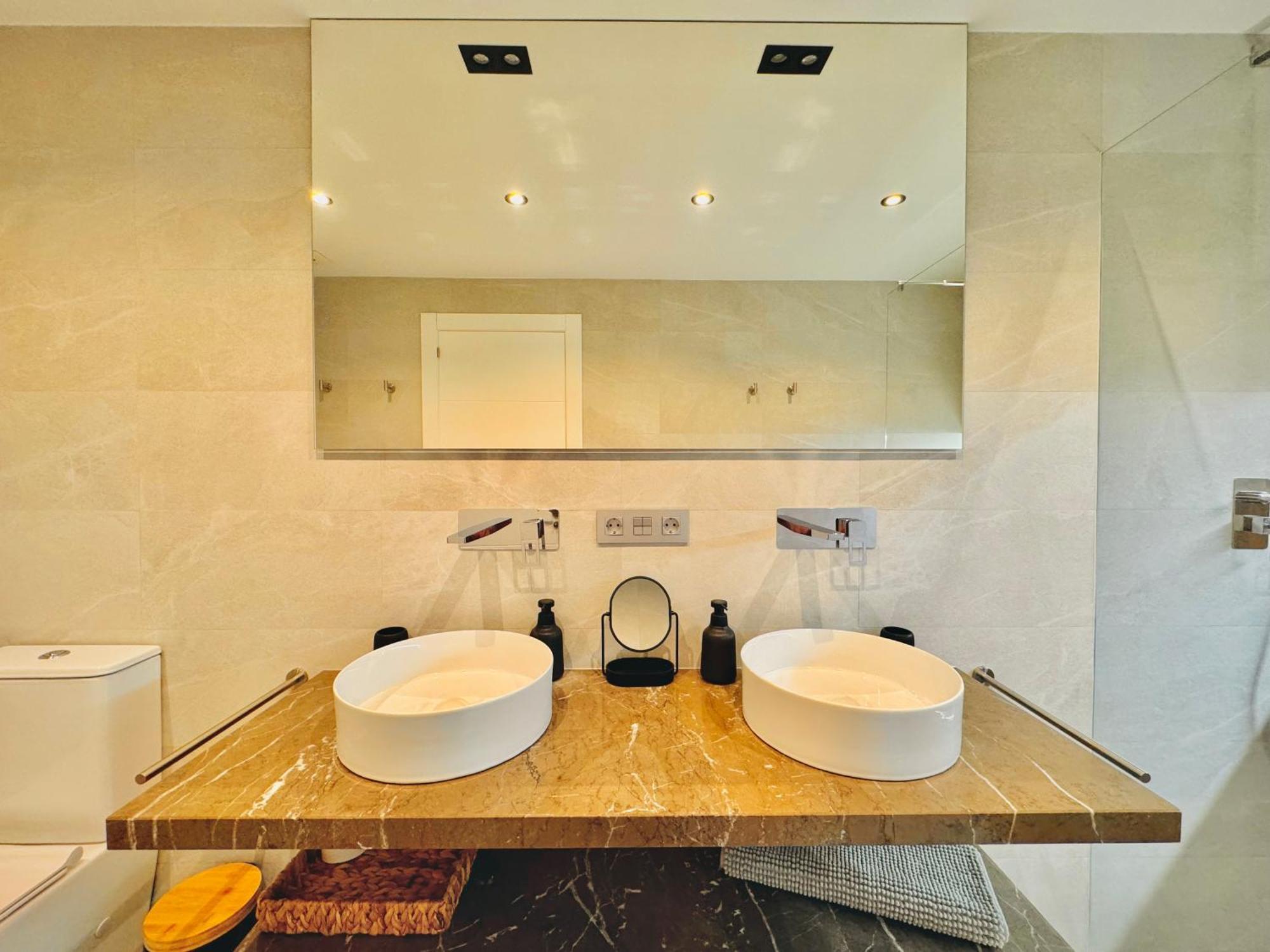 Pueblo Evita Premium Suites Benalmádena Buitenkant foto