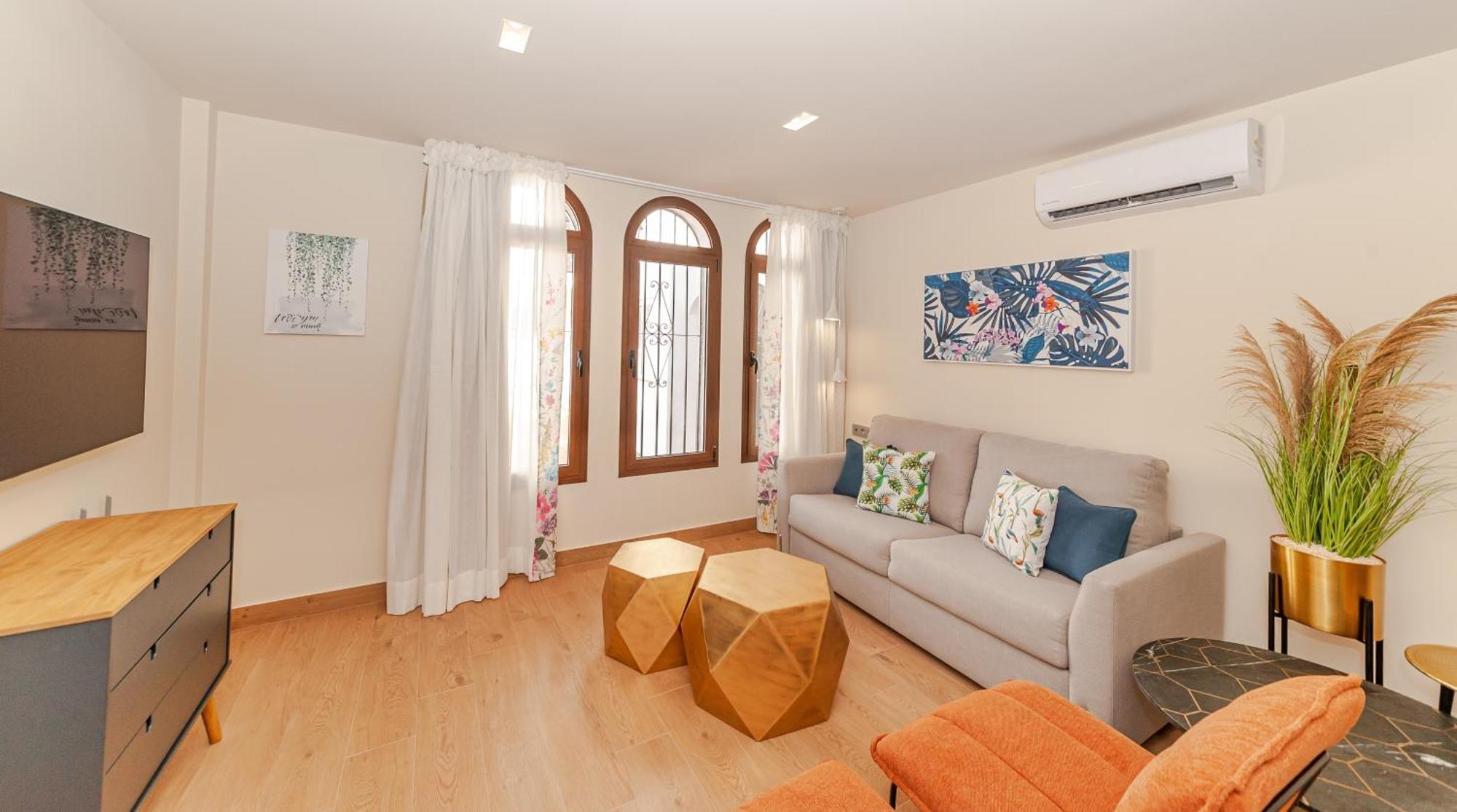 Pueblo Evita Premium Suites Benalmádena Buitenkant foto