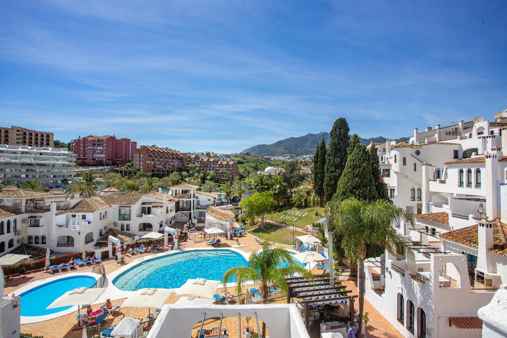 Pueblo Evita Premium Suites Benalmádena Buitenkant foto